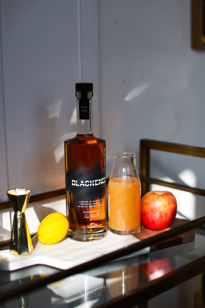 What Can You Mix With Whiskey? 9 Best Whiskey Mixers BLACKENED Whiskey